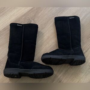 Bearpaw tall boots